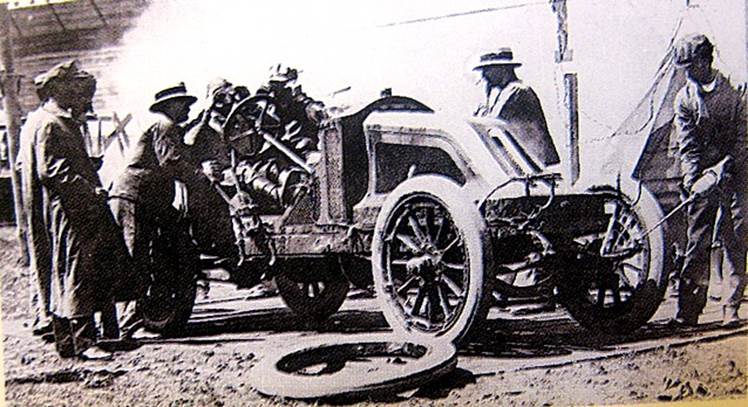 Renault en 24 H de NewYork 1909  GeR22 IMG_9862