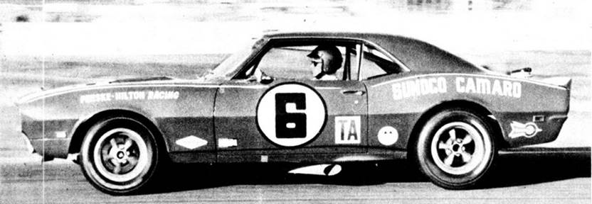 Mark DONOHUE con un Camaro Sunoco en Daytona 1968 (L'Automobile)