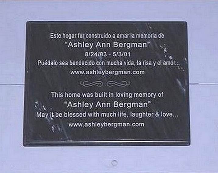 Ashley Bergman placa