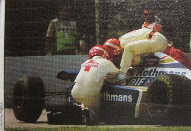 http://pilotos-muertos.com/2015/Senna/Senna%20Ayrton_image018.jpg