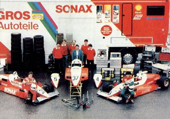1987 equipo Schübel.png