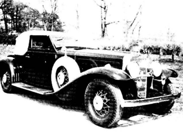 Stutz DV 32 coupé  capotado 1933 5,2 l (Georgano)