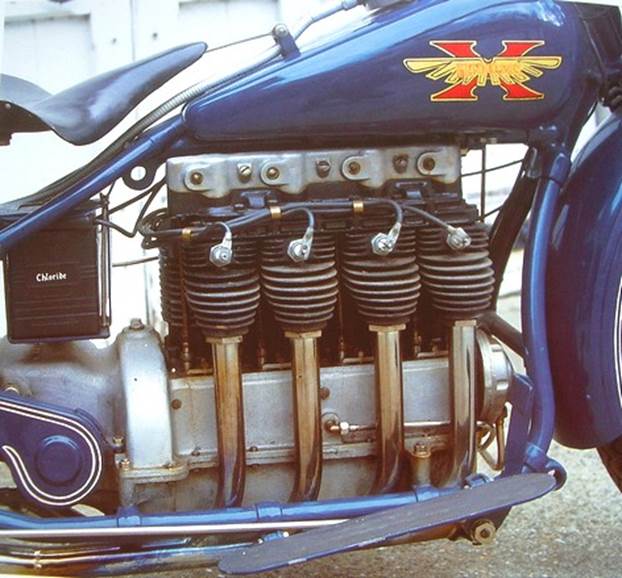 KJ 1929 motor y anagrama IMGP7495